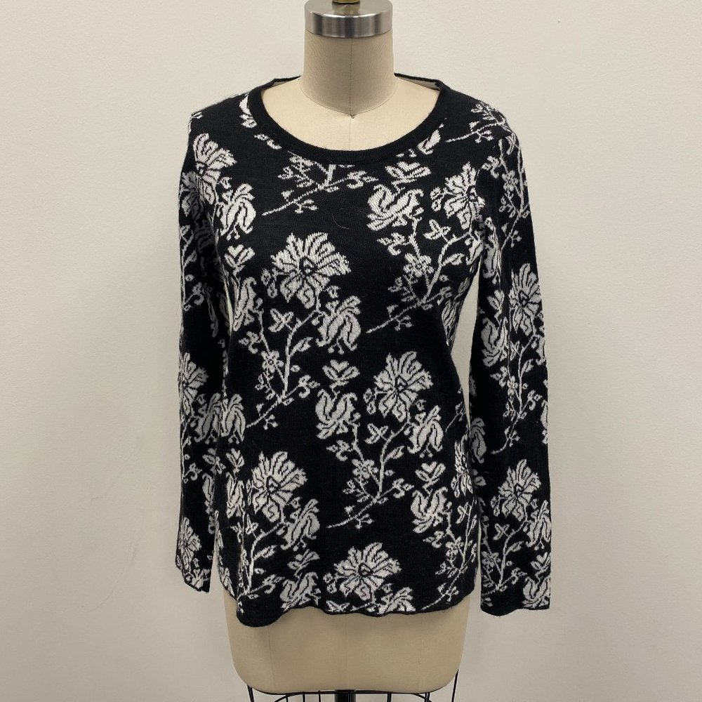 Cocogio Pullover Sweater, Size M